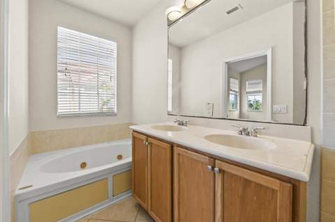 131 Harbors Way, Boynton Beach FL - photo 21 of 38