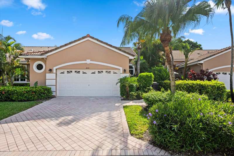 3 bedroom Villa at 4521 Carlton Golf Drive, Wycliffe- Cambridge, Lake Worth — photo 1