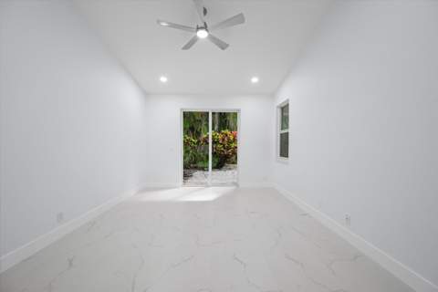 4521 Carlton Golf Drive, Lake Worth FL - photo 21 of 67