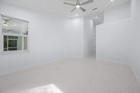 4521 Carlton Golf Drive, Lake Worth FL - photo 22 of 67
