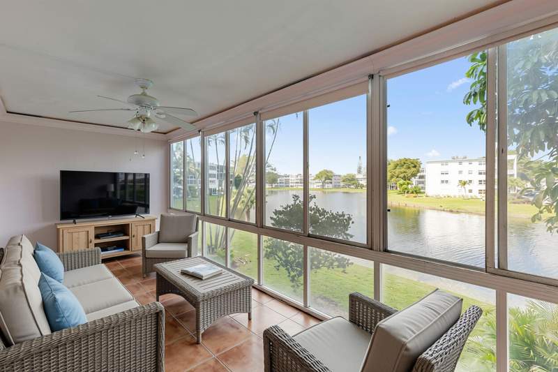 2 bedroom Condominium at 2122 Cambridge F #2122, Century Village, Deerfield Beach — photo 2