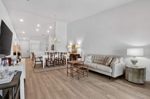 8402 Logia Circle, Boynton Beach FL - photo 7 of 27