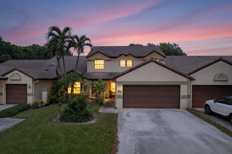 3 bedroom Townhouse at 471 Ashwood Place, Windwood Unit I, Boca Raton — photo 1