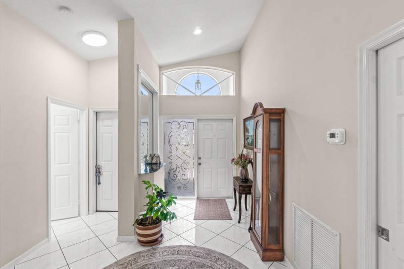 3 bedroom Single Family Residence at 12185 Castle Pines Road, Lakeridge Greens , Boynton Beach — photo 3
