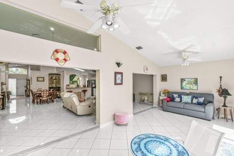 12185 Castle Pines Road, Boynton Beach FL - photo 7 of 31