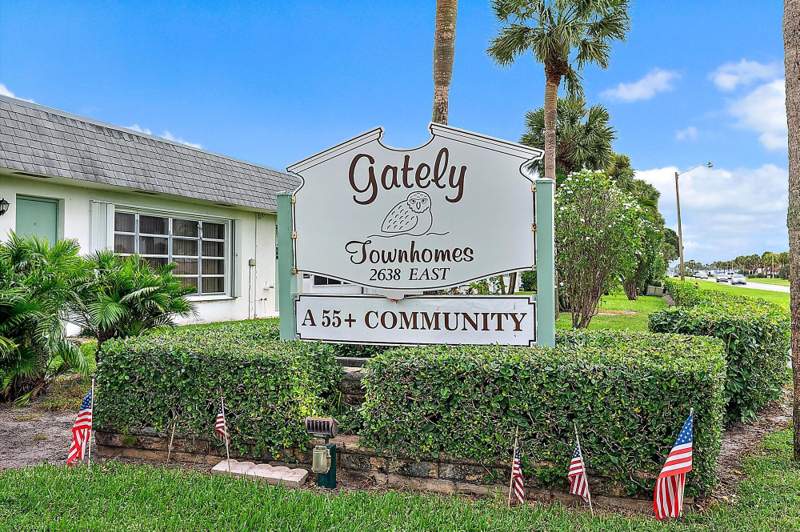 1 bedroom Villa at 2638 Gately Drive #45, Cresthaven Townhomes Sec 5 Condo, West Palm Beach — photo 2