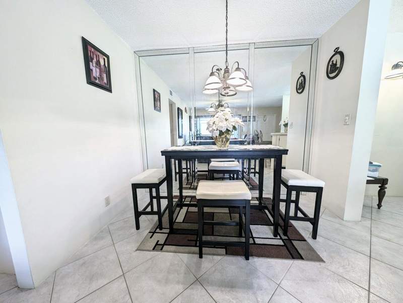 2 bedroom Condominium at 7515 S Oriole Boulevard #203, Evergreen I Of Vills Of Oriole Condo, Delray Beach — photo 3