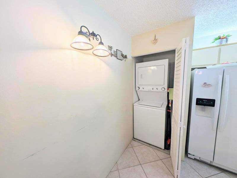 2 bedroom Condominium at 7515 S Oriole Boulevard #203, Evergreen I Of Vills Of Oriole Condo, Delray Beach — photo 4