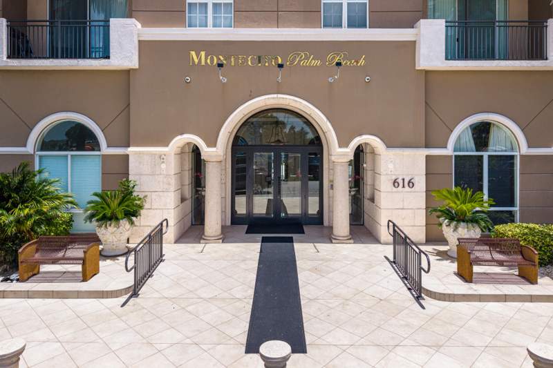 2 bedroom Condominium at 616 Clearwater Park Road #713, Montecito Palm Beach Condo, West Palm Beach — photo 2