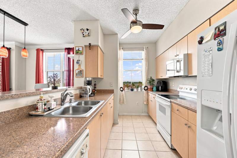 2 bedroom Condominium at 616 Clearwater Park Road #713, Montecito Palm Beach Condo, West Palm Beach — photo 5