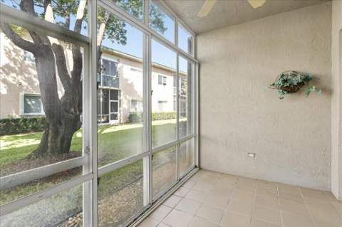 7937 Exeter Circle #102, Tamarac FL - photo 10 of 29