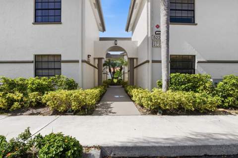 5226 Europa Drive #c, Boynton Beach FL - photo 6 of 37