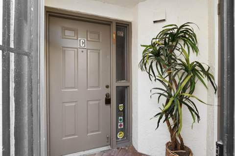 5226 Europa Drive #c, Boynton Beach FL - photo 9 of 37