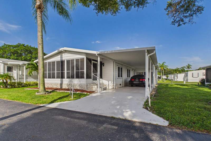 2 bedroom Manufactured Home at 33009 Azua Bay, Jamaica Bay Mobile Home Co Op, Boynton Beach — photo 2