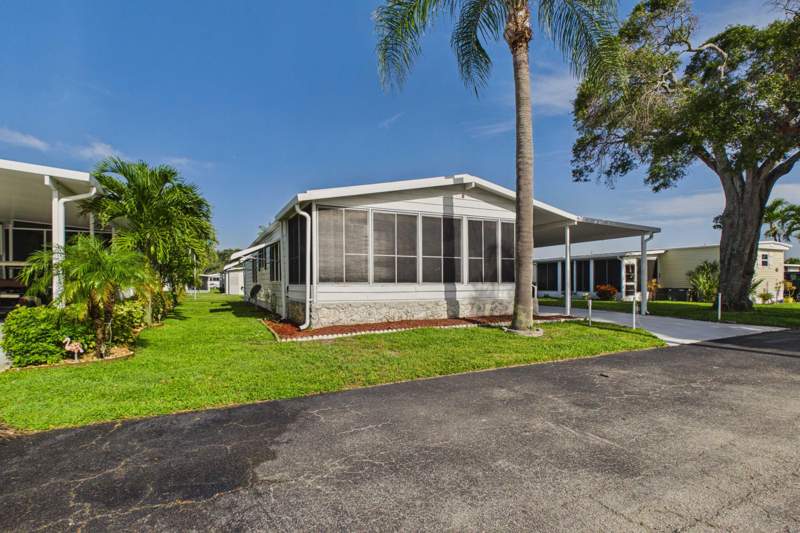 2 bedroom Manufactured Home at 33009 Azua Bay, Jamaica Bay Mobile Home Co Op, Boynton Beach — photo 3