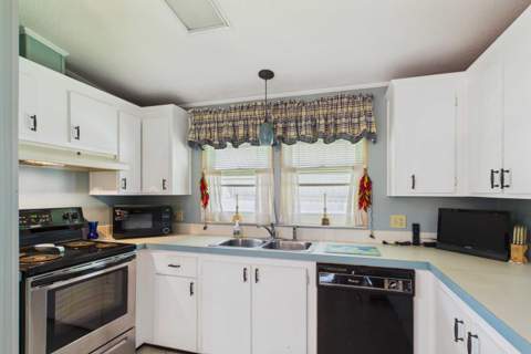 33009 Azua Bay, Boynton Beach FL - photo 6 of 36