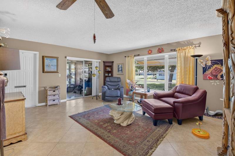 2 bedroom Villa at 1180 S Drive Circle #A, High Point Of Delray Sec 5 Condo, Delray Beach — photo 4