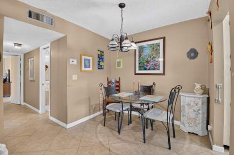 1180 S Drive Circle #A, Delray Beach FL - photo 6 of 23