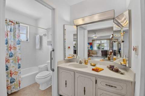 1180 S Drive Circle #A, Delray Beach FL - photo 15 of 23