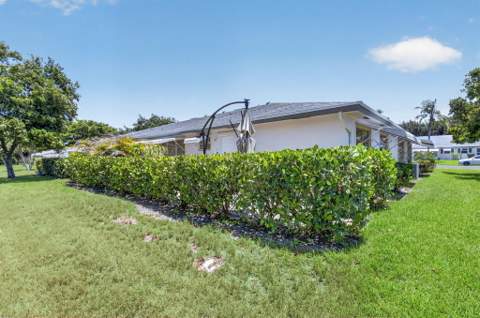 1180 S Drive Circle #A, Delray Beach FL - photo 19 of 23