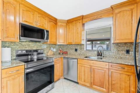 7811 Beechfern Circle #26, Tamarac FL - photo 14 of 63