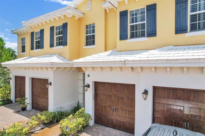 3 bedroom Townhouse at 206 Mariner Court, Mariner Court Condo, North Palm Beach — photo 2