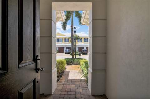 206 Mariner Court, North Palm Beach FL - photo 9 of 62