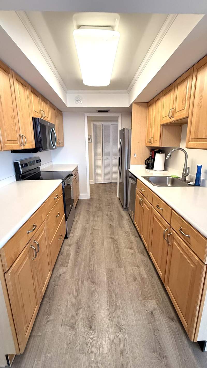2 bedroom Condominium at 5480 N Ocean Drive #B1a, Dunes Towers Condo, Singer Island — photo 4