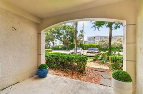 3110 Tuscany Way, Boynton Beach FL - photo 22 of 41