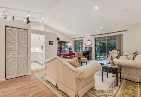 7027 Summer Tree Drive #201, Boynton Beach FL - photo 11 of 77
