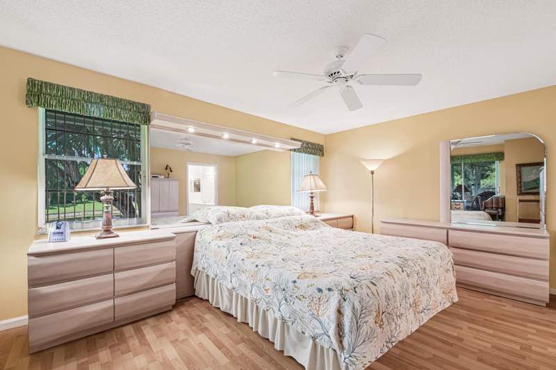3 bedroom Condominium at 7027 Summer Tree Drive #201, Palm Isles I, II And III Condos, Boynton Beach — photo 4