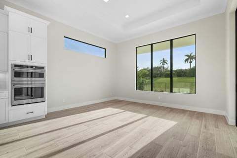 110 SE Via Verona, Port St. Lucie FL - photo 19 of 55