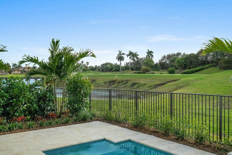 3 bedroom Single Family Residence at 110 SE Via Verona, Tesoro Plat No 2, Port St. Lucie — photo 4