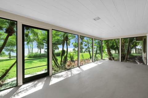 8609 S Indian River Drive, Fort Pierce FL - photo 13 of 86