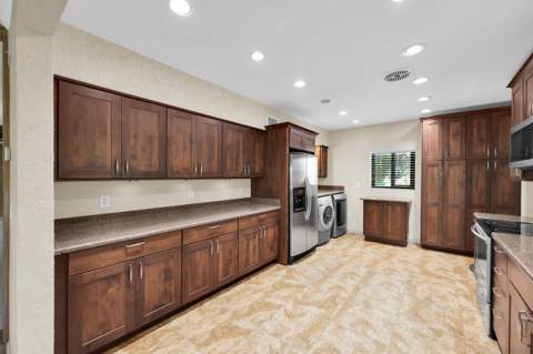 8609 S Indian River Drive, Fort Pierce FL - photo 23 of 86