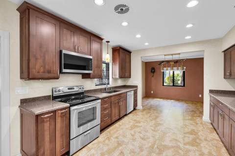 8609 S Indian River Drive, Fort Pierce FL - photo 24 of 86