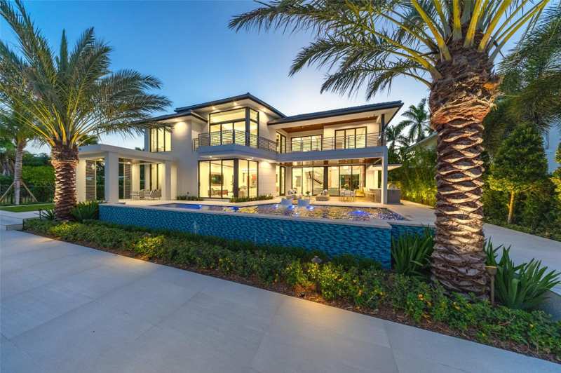 6 bedroom Single Family Residence at 24 Fiesta Way, Nurmi Isles Island No 3, Fort Lauderdale — photo 1