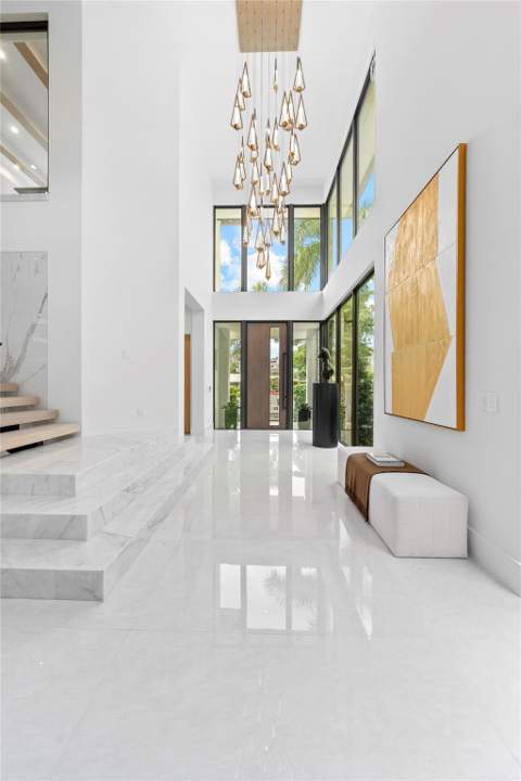 24 Fiesta Way, Fort Lauderdale FL - photo 10 of 86