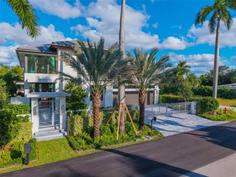 24 Fiesta Way, Fort Lauderdale FL - photo 23 of 86