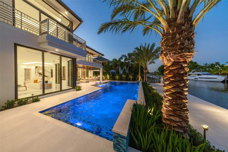 6 bedroom Single Family Residence at 24 Fiesta Way, Nurmi Isles Island No 3, Fort Lauderdale — photo 3