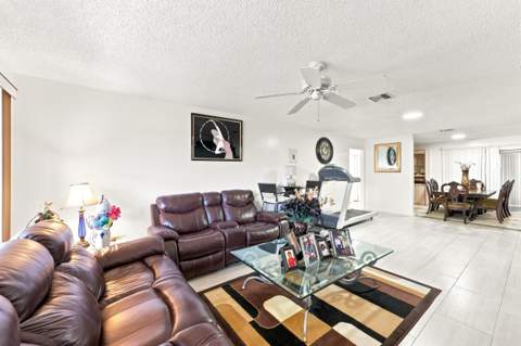 4863 Dovewood Terrace, Boynton Beach FL - photo 6 of 42