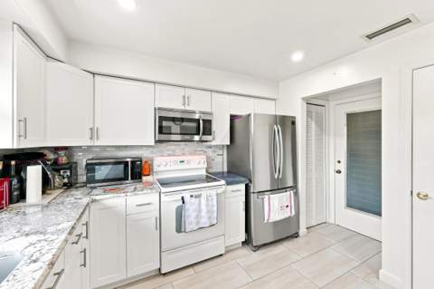 4863 Dovewood Terrace, Boynton Beach FL - photo 14 of 42