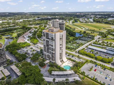 2425 Presidential Way #1006, West Palm Beach FL - photo 12 of 22