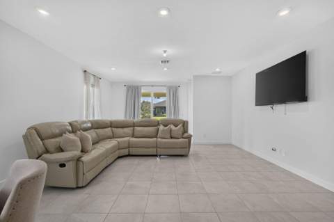 1332 Haywagon Trail, Loxahatchee FL - photo 13 of 73