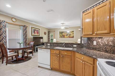 4863 NW 59th Court, Coconut Creek FL - photo 8 of 25