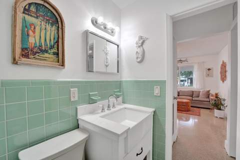 180 NW 48th Court, Oakland Park FL - photo 20 of 33