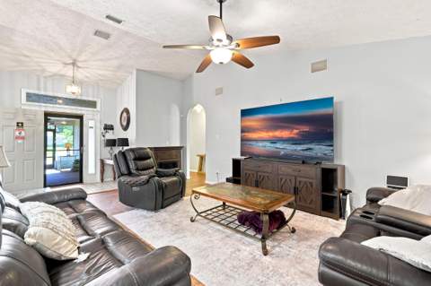 6107 Bamboo Drive, Fort Pierce FL - photo 14 of 45