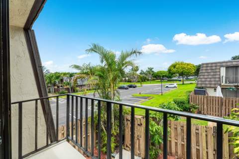 1534 Forest Lakes Circle #D, West Palm Beach FL - photo 23 of 26