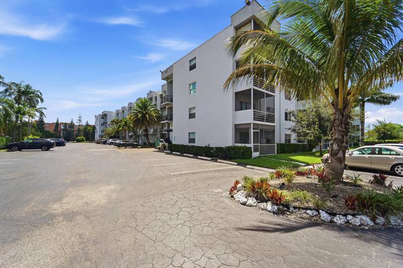 2 bedroom Condominium at 3000 E Sunrise Lakes Drive #223, Quail Run Of Sunrise, Sunrise — photo 1