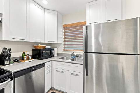 3000 E Sunrise Lakes Drive #223, Sunrise FL - photo 7 of 39